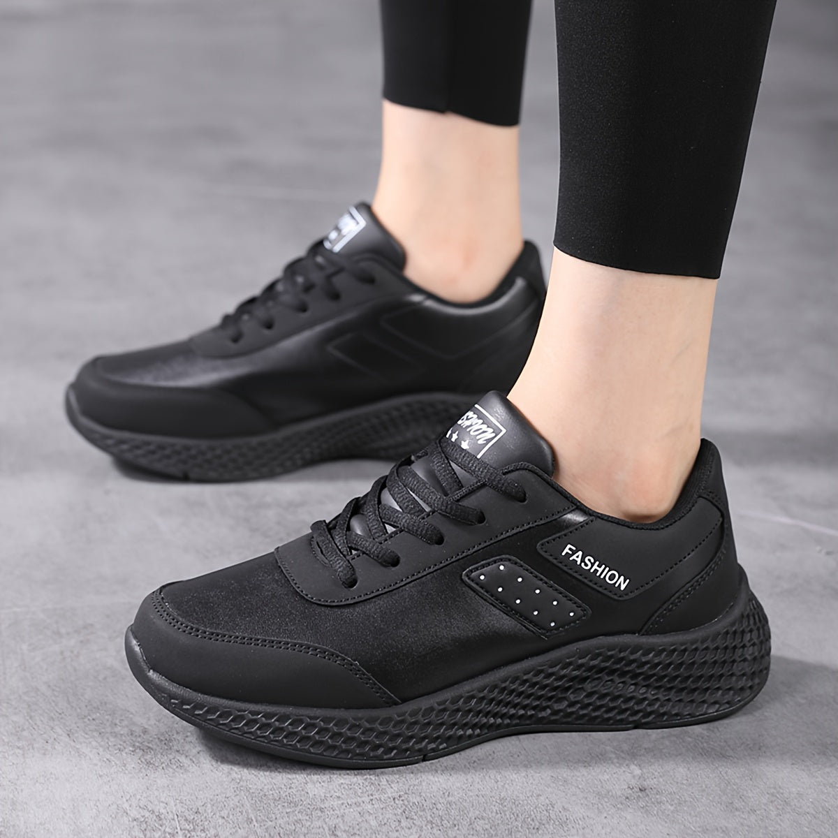 Women's Water-Resistant Microfiber Running Shoes Low Top Lace-Up Solid Color