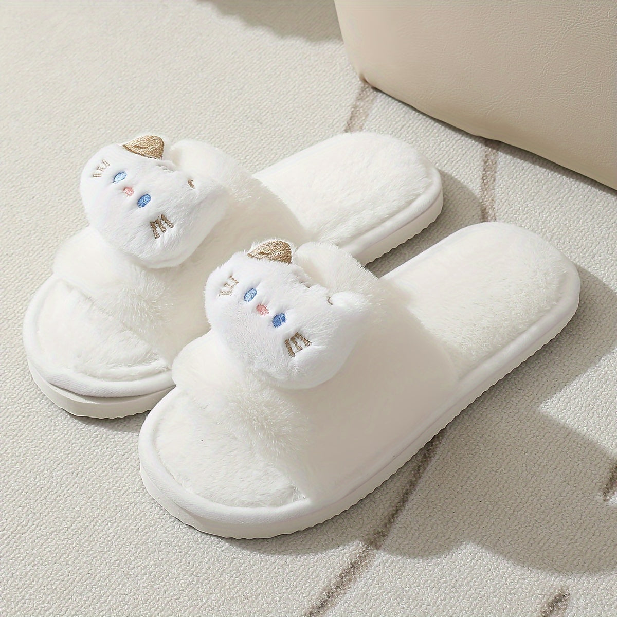 Women's Plush Slippers with Cute Cat Design Warm Non-Slip Indoor Footwear