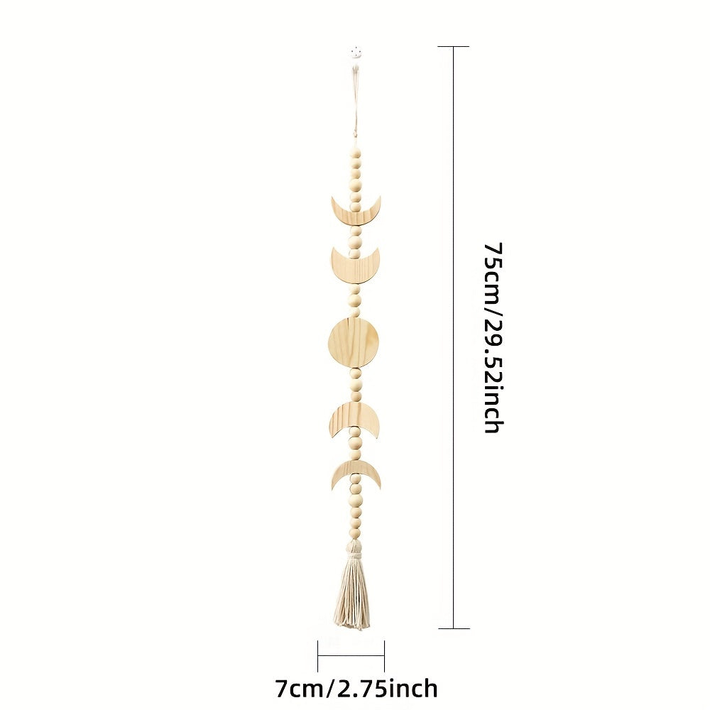 Деревянная настенная подвеска с фазами луны и декором из венка с бусинами.
