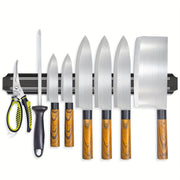 Zinapoyali va ko'p funksiyali oshxona tashkilotchisi, joyni tejash uchun magnit pichoq tasmasi bilan zanglamaydigan po'latdan yasalgan.