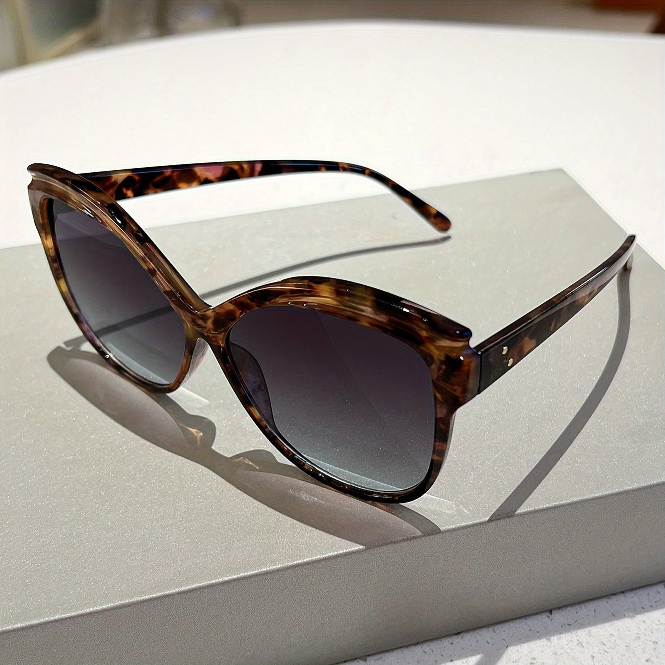 Women's Butterfly Cat Eye Sunglasses Colorful Block Design Interchangeable Lenses for Beach Travel