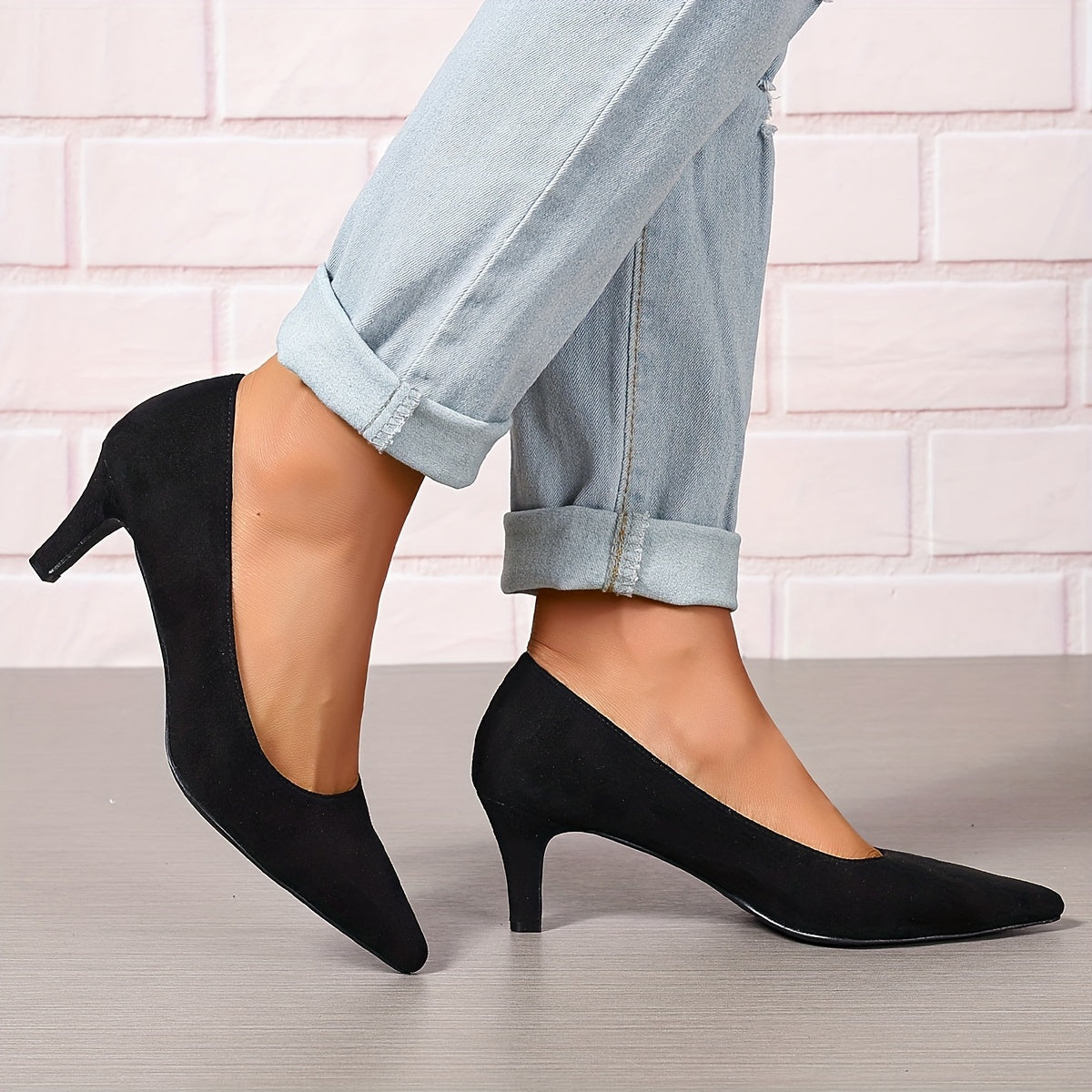 Women's Solid Color Pointed Toe Slip-On Court Pumps for Office and Formal Wear