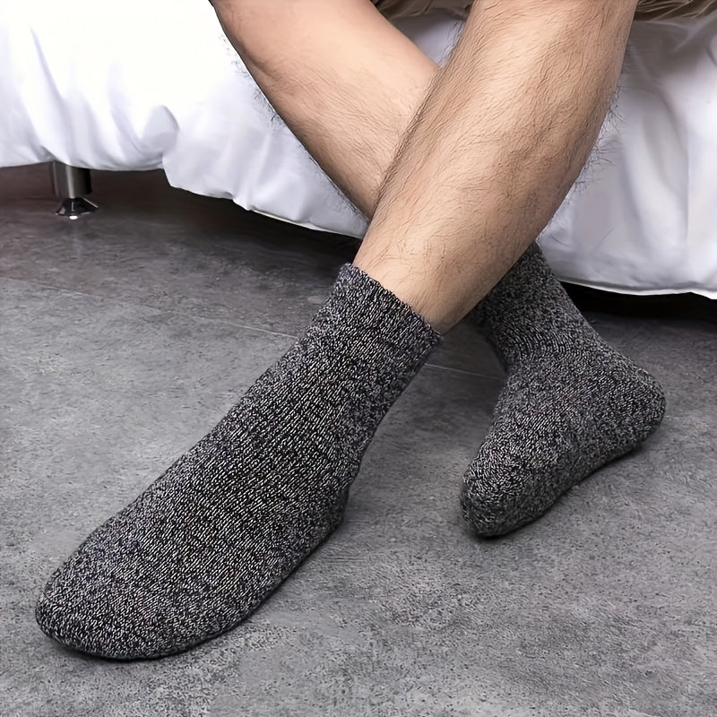 Winter Socks for Men and Women Thick Warm Knit Polyester Blend in Dark Blue Gray Light Brown Green