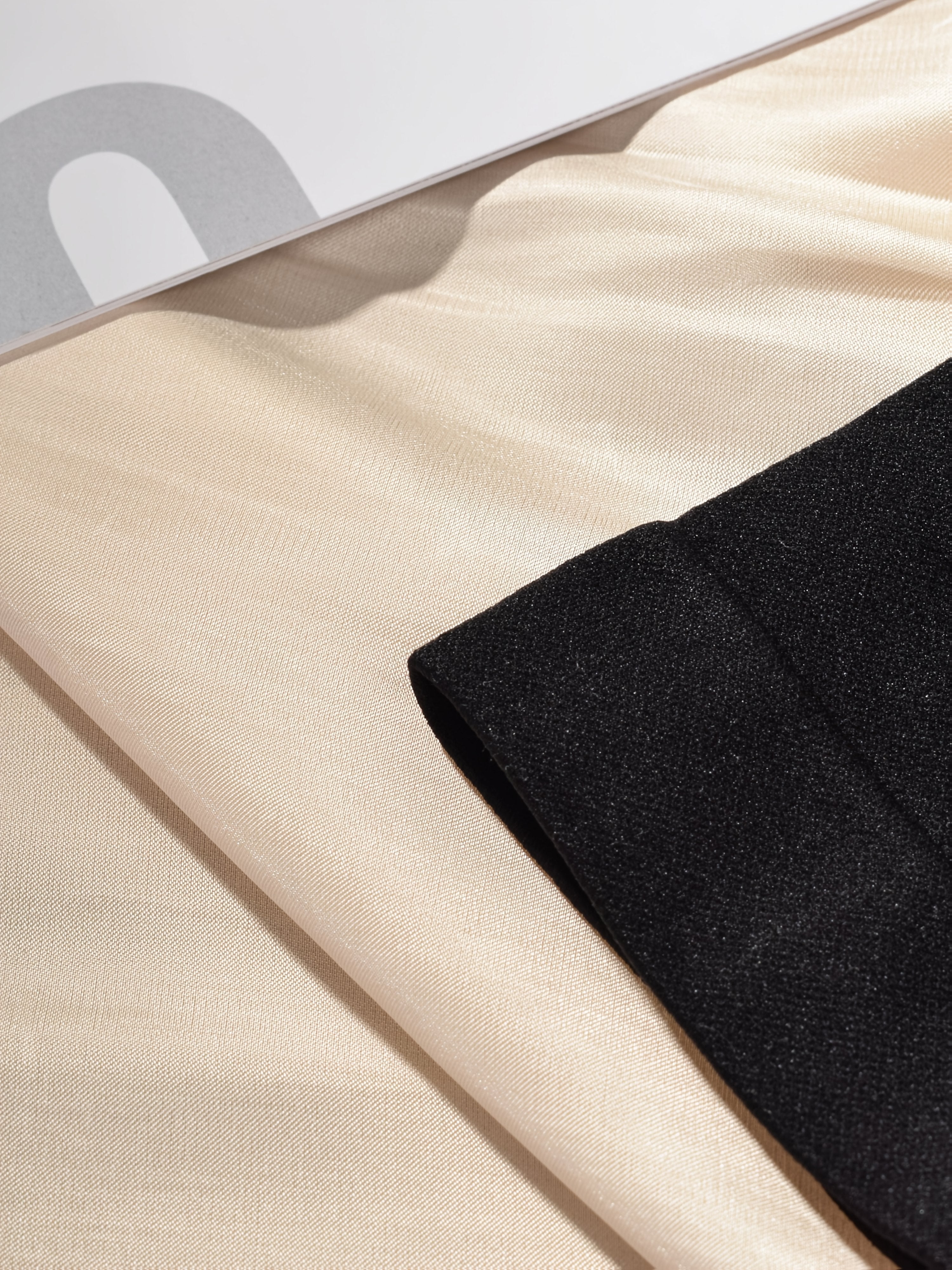 Women’s Seamless High Waist Shapewear Shorts Tummy Control Butt Lifting Slimming