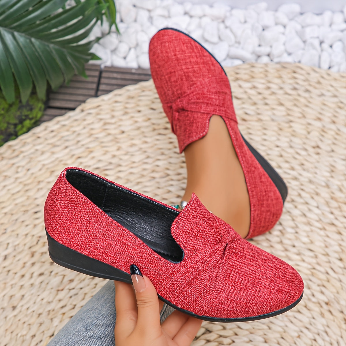 Женские туфли-лодочки на slip-on с однотонным цветом и заостренным носком, универсальная ткань, резиновая подошва