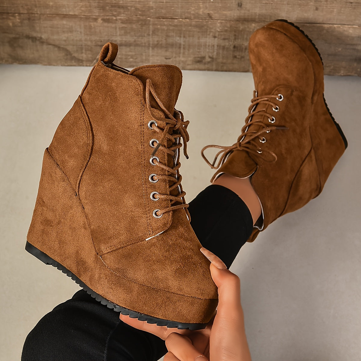 Women's Fuzzy Lace-Up Platform Warm Plush Winter Boots