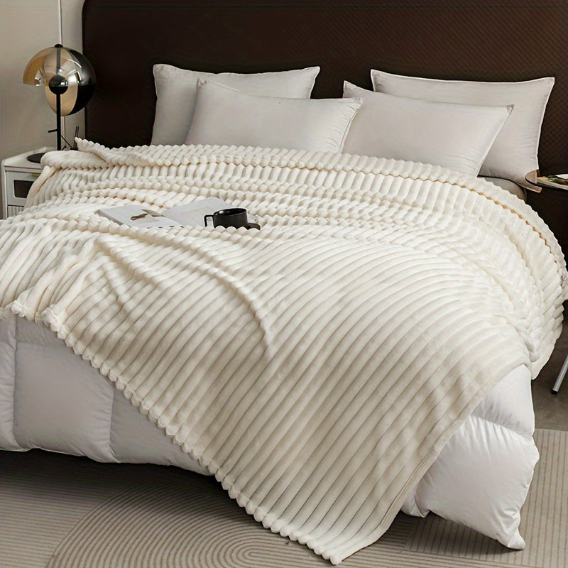 Рождественский подарок: Ультра-мягкое плед с волнистой полоской в белом цвете, машинная стирка для комфорта в любое время года