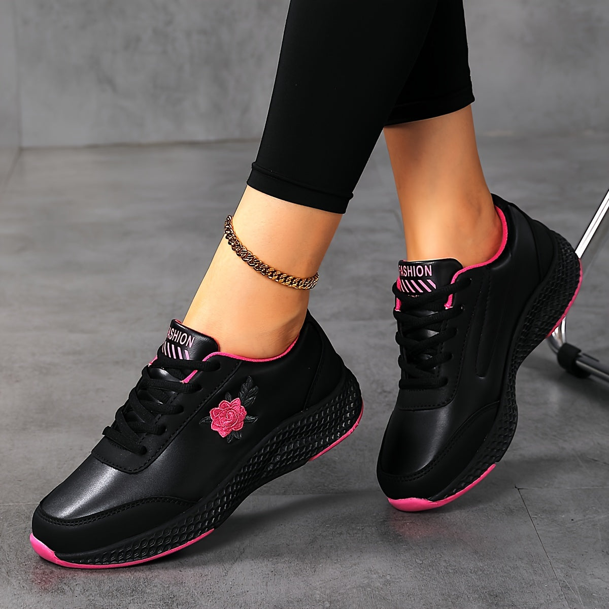 Женские плоские кроссовки дышащие на шнуровке повседневные обувь для прогулок с цветочным узором