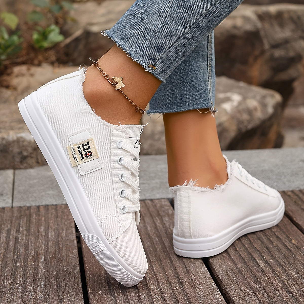 Women's Breathable Casual Sneakers Low Top Lace-Up Fabric Upper PU Sole All-Season Comfort