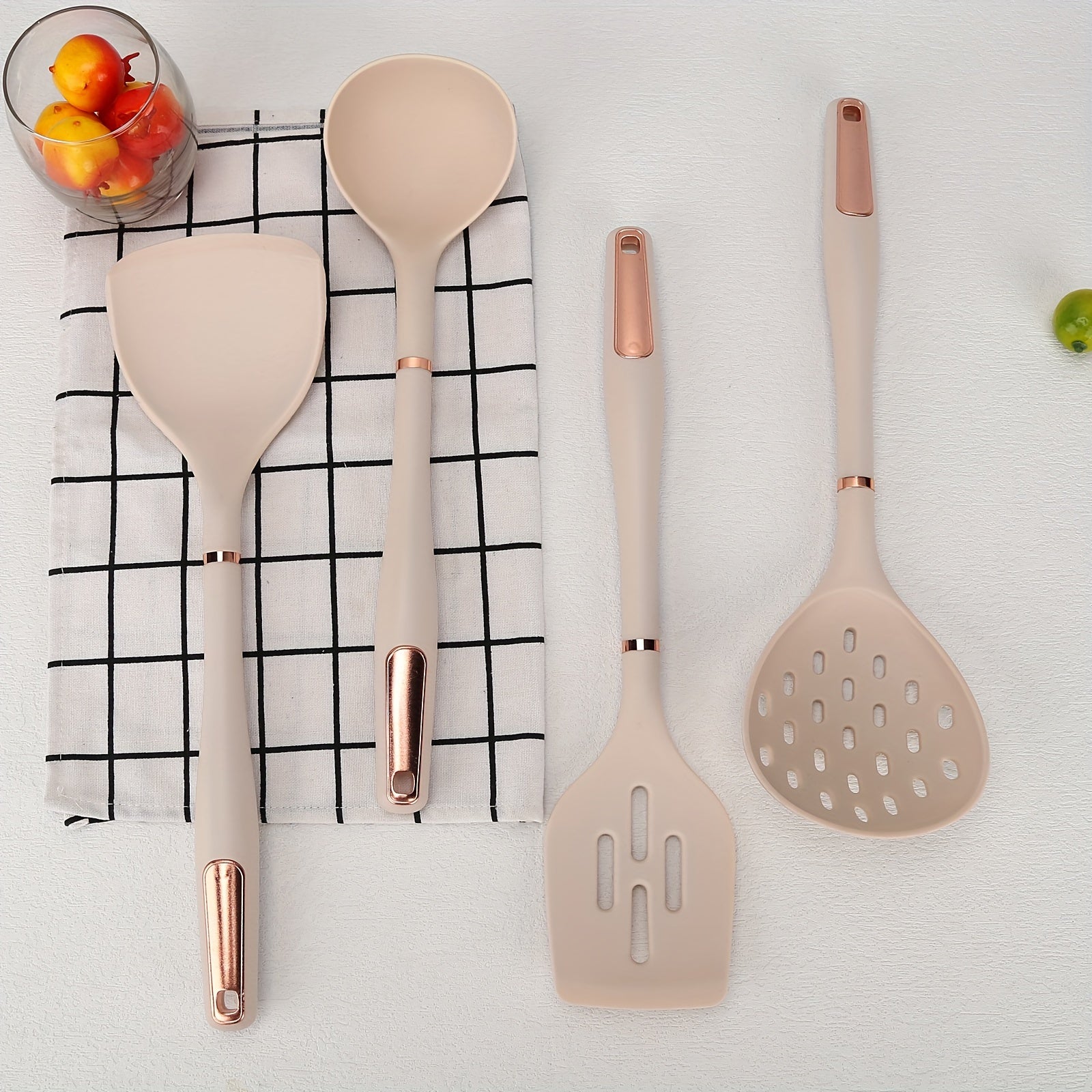 Silicone Kitchenware Set 7 Pieces Non-Stick Spatula Soup Spoon Leak Scoop