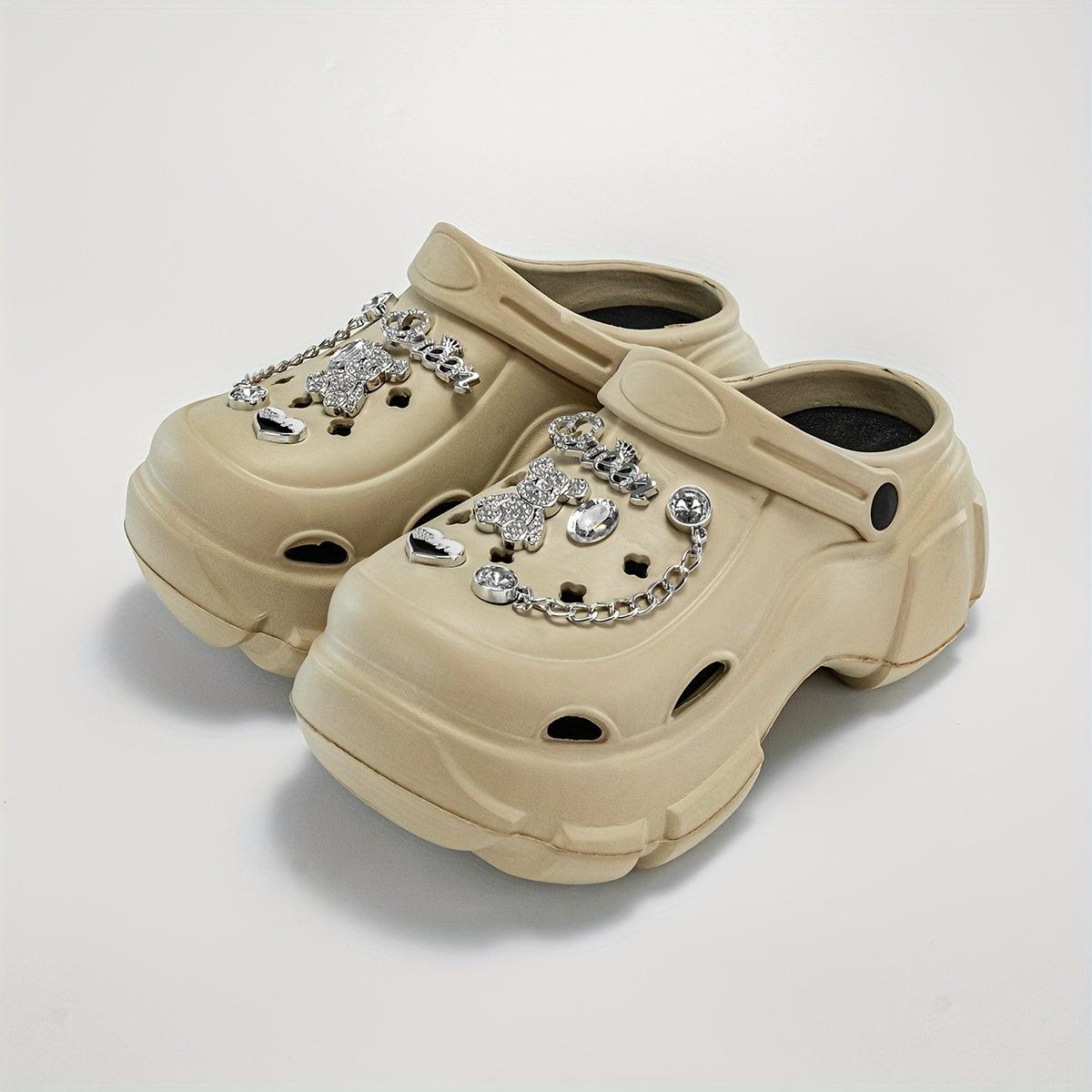 Women's Cartoon Rabbit Clogs Breathable Non-Slip Summer Beach Sandals