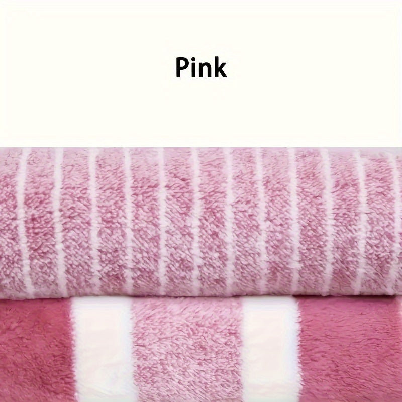 Набор из 8 полосатых коралловых велюровых полотенец, включающий 2 банных, 2 для рук и 4 для умывания