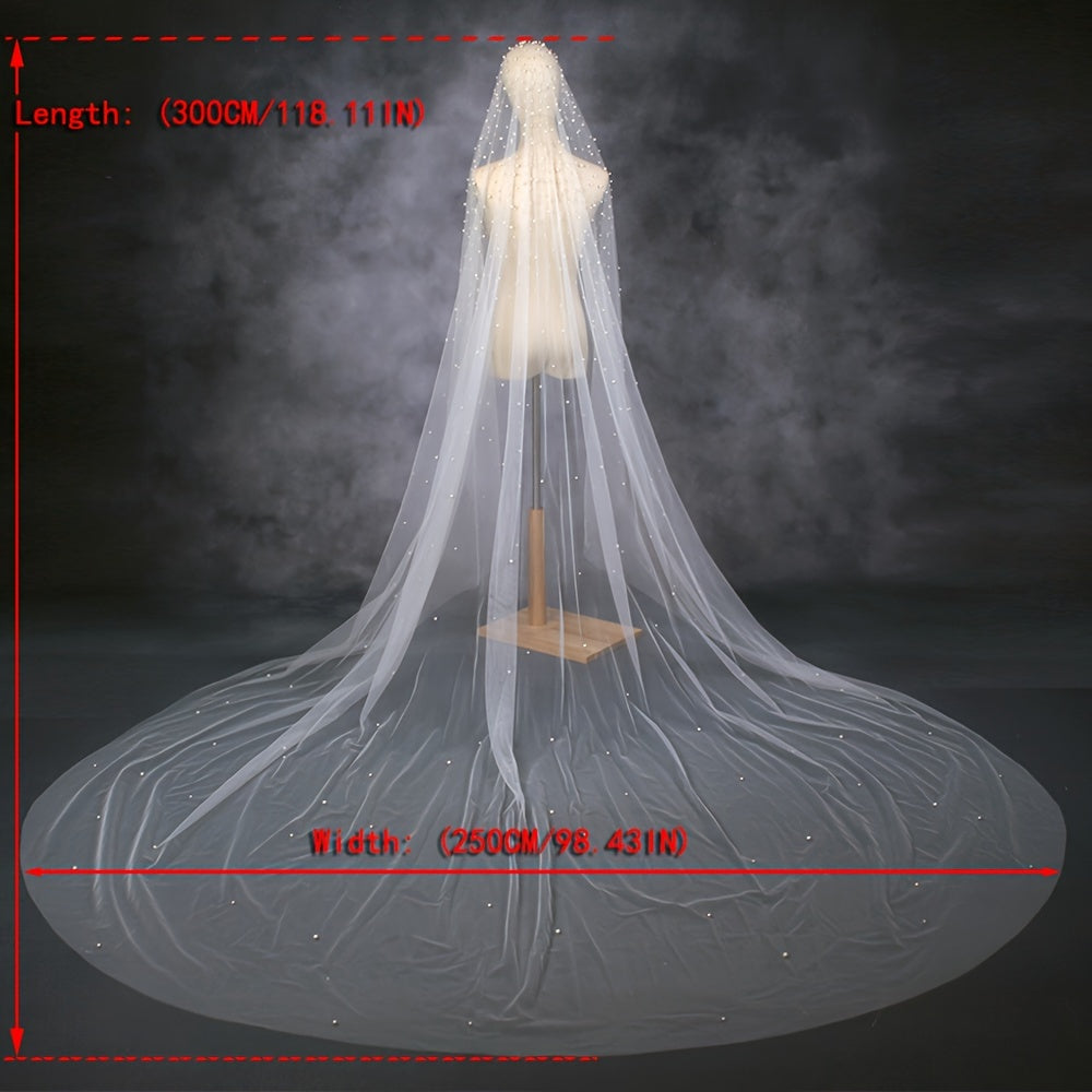 Qoʻlda yuvish parvarishi bilan toʻy voil uchun marjon bilan bezatilgan