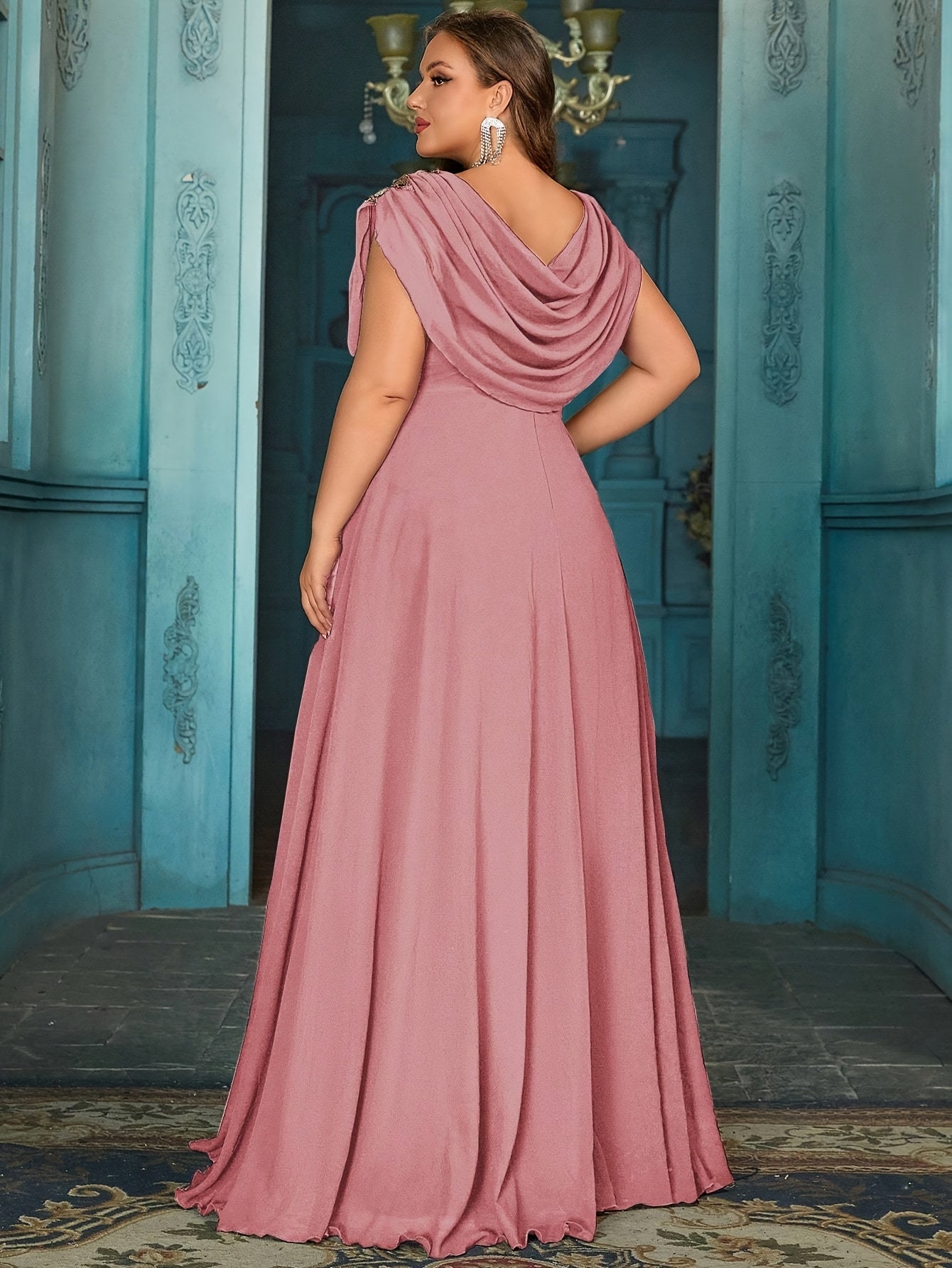 Plus Size Elegant V-Neck Chiffon Bridesmaid Dress Sleeveless Evening Gown