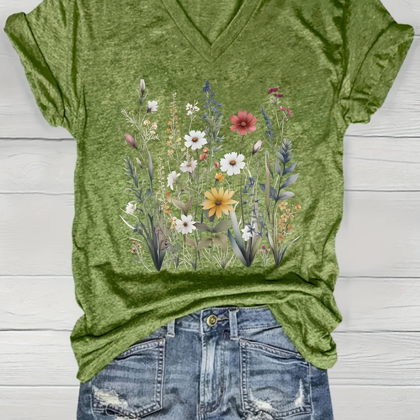 Women's V-Neck Short Sleeve T-Shirt Lavender Floral Summer Top Lightweight Blouse