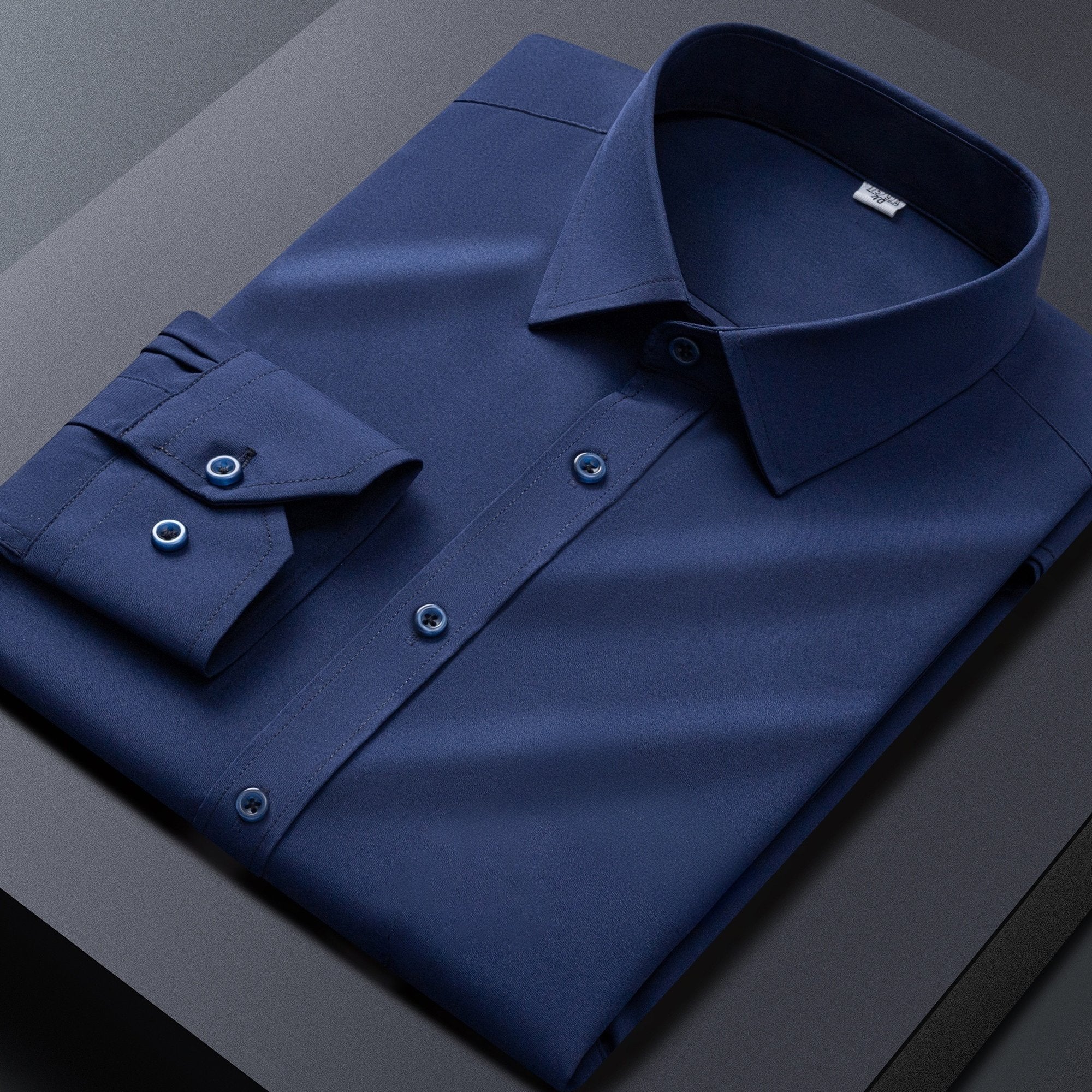 Camisa de vestir de estilo empresarial ligero para hombre, poliéster spandex de color sólido, con solapa y ajuste regular