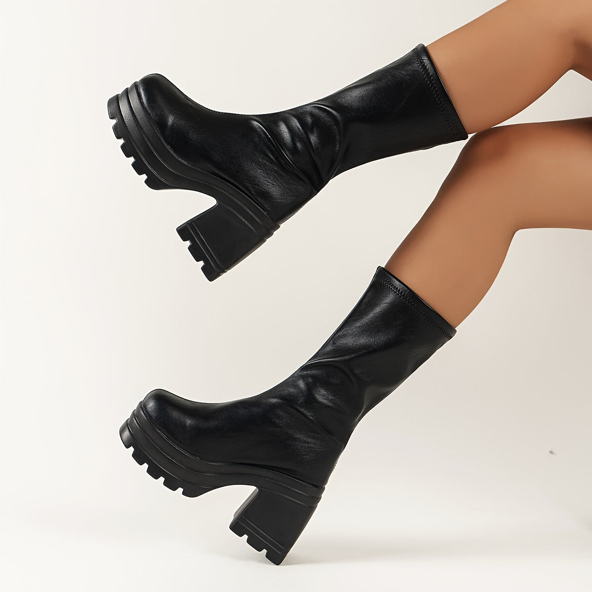 Женские обувь больших размеров черные ботинки на круглой носке с массивным каблуком для осени/зимы