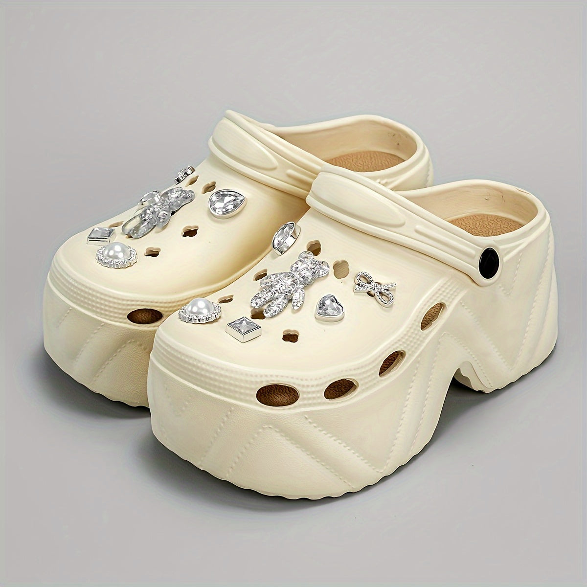Women's Rhinestone Bear Decor Clogs Casual Hollow Out Garden Shoes