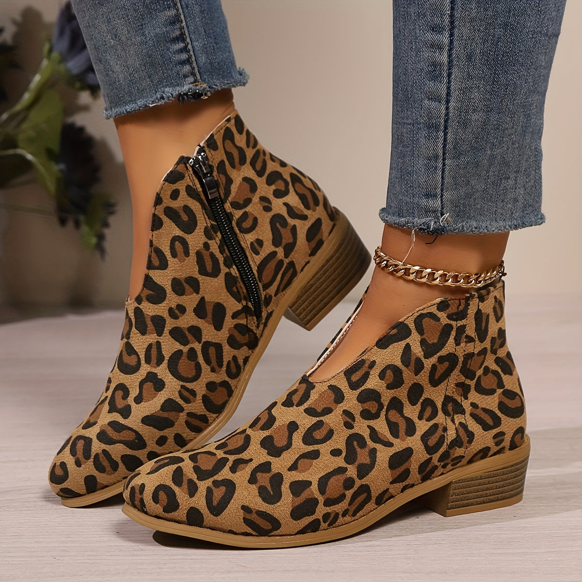 Женские ботинки на щиколотке с леопардовым принтом, массивная подошва, средний каблук, молния, кожа