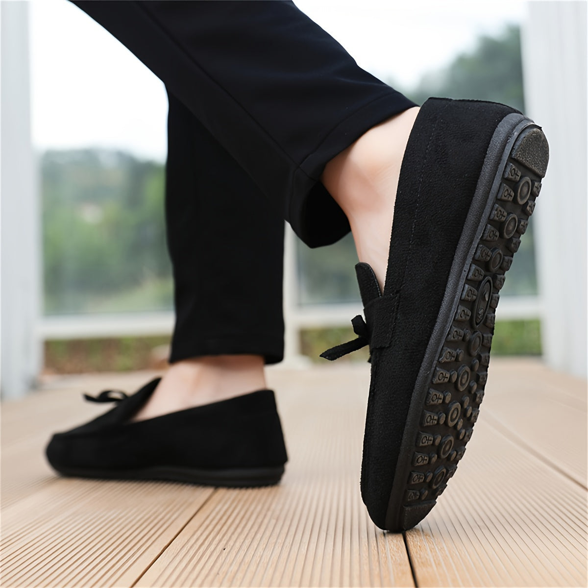 Men's Slip-On Loafers Solid Color Non-Slip Rubber Sole Casual Dress Shoes