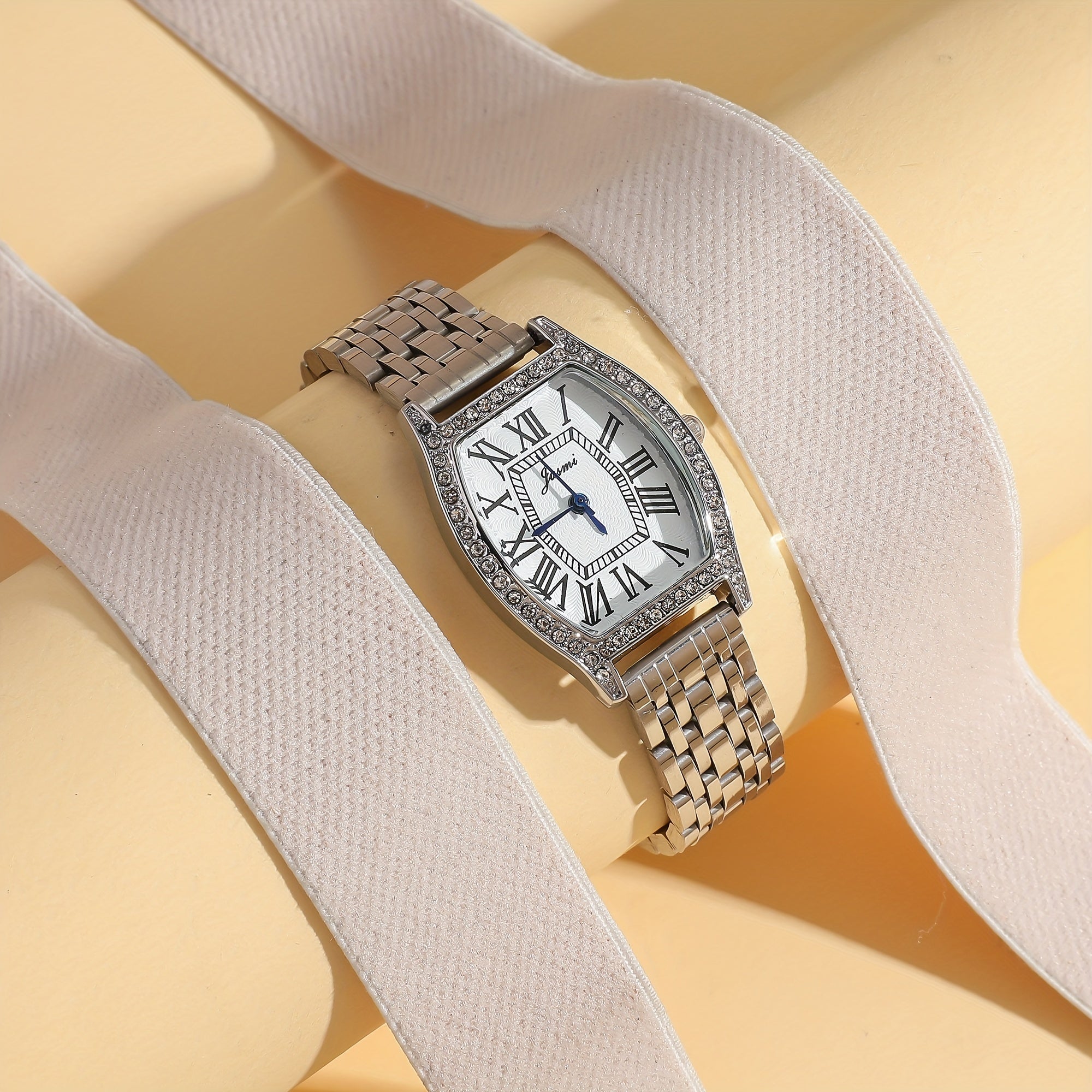 Ayollar uchun kvadrat kvarts soat, yengil hashamatli po'lat taqa, zamonaviy, oddiy bilak soati, ayol talaba uchun