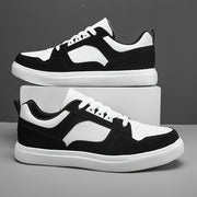 Black and White Casual Skate Shoes for Men and Women with Lace-Up Closure and EVA Sole