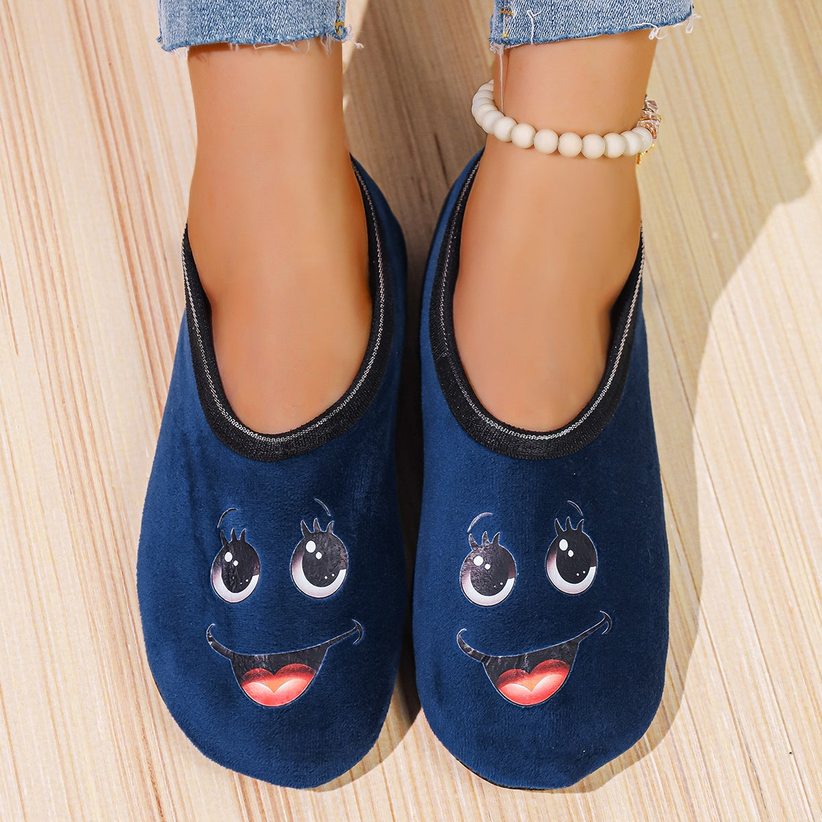 Women's Slip-On Slippers Breathable Fabric Soft Sole Indoor Outdoor Shoes