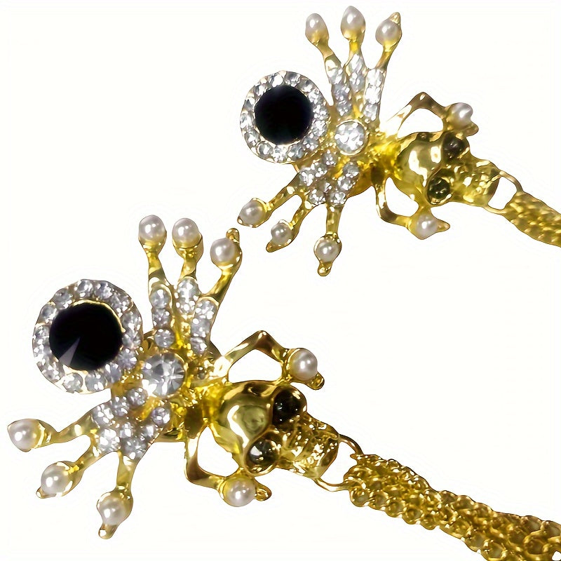 Sparkling Rhinestone Spider Brooch with Chain Alloy Pin Fashion Accessory