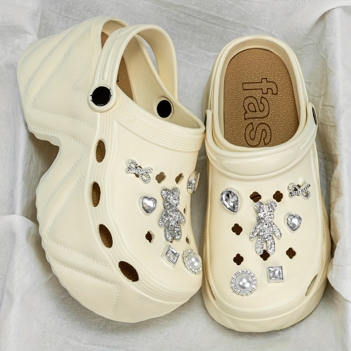 Women's Rhinestone Bear Decor Clogs Casual Hollow Out Garden Shoes