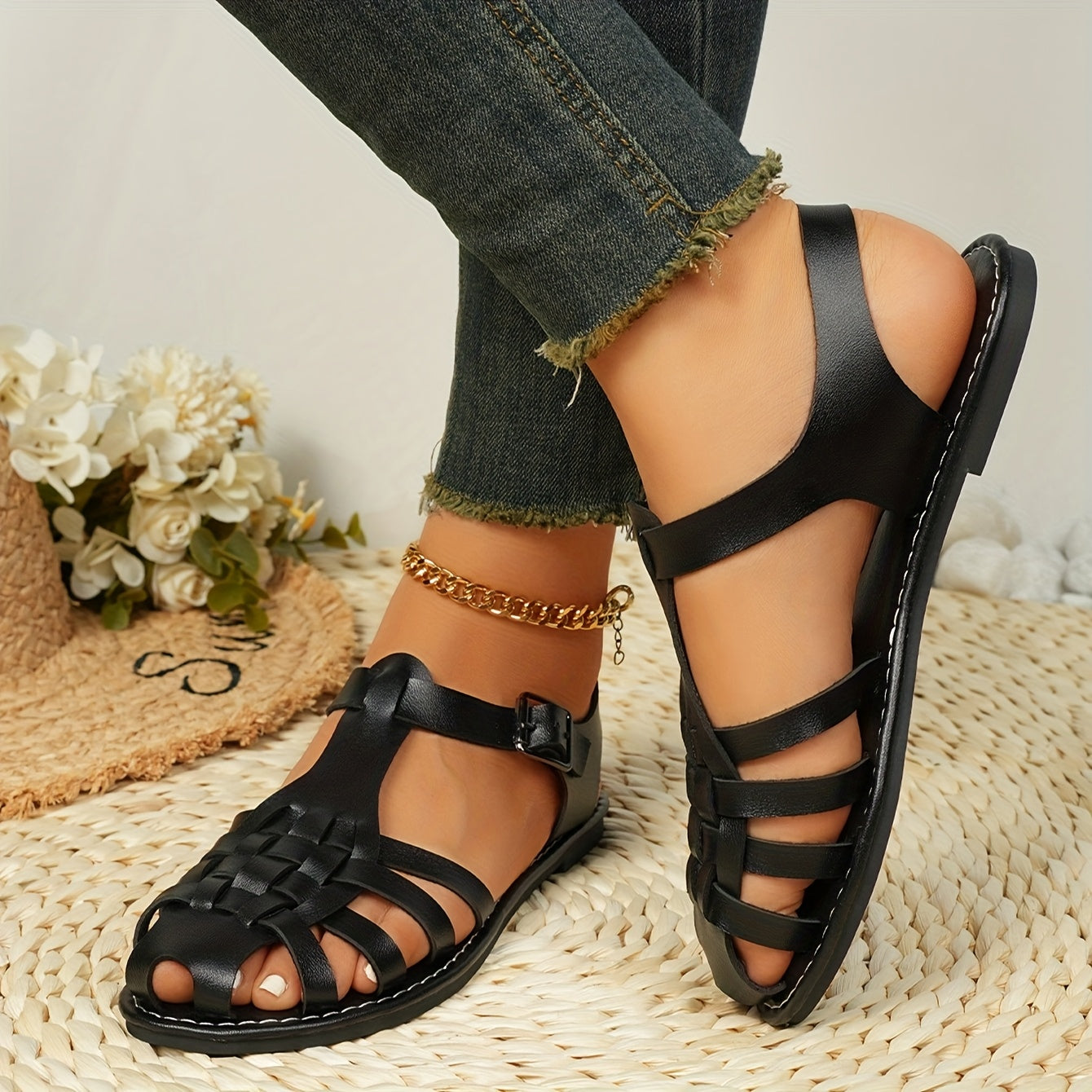 Women's Woven Flat Sandals Solid Color Buckle Closed Toe Summer Footwear