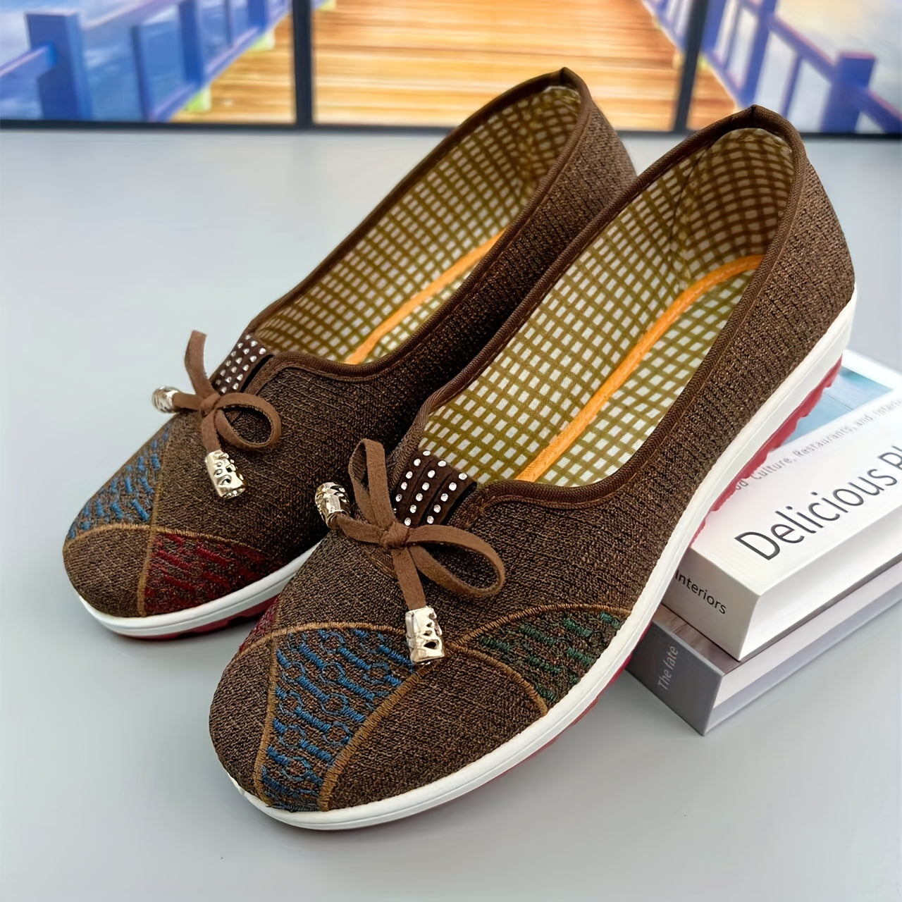 Casual Shoes for Middle-Aged Women Flat Bottom Soft Sole All-Season Comfortable