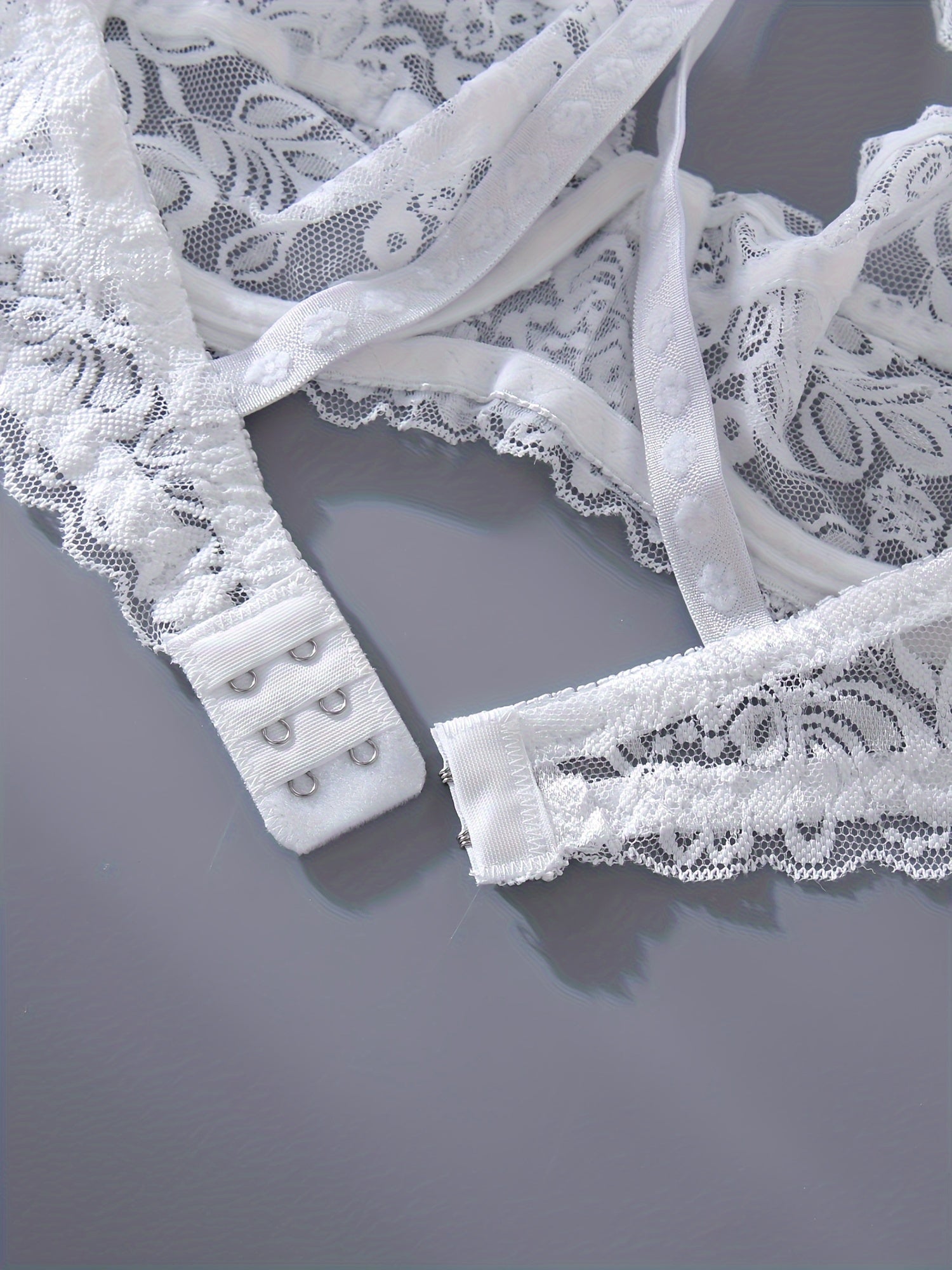 Women's Lace Bras Semi-Sheer Elegant Daily Wear Underwear