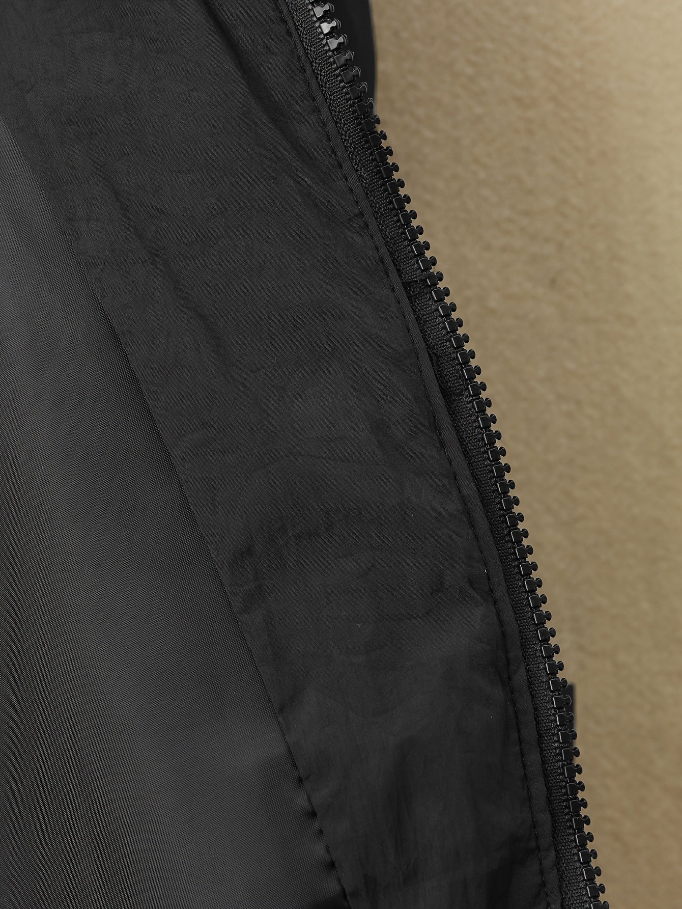 Women's Woven Polyester Vest for Fall and Winter Casual Solid Color Lapel Style