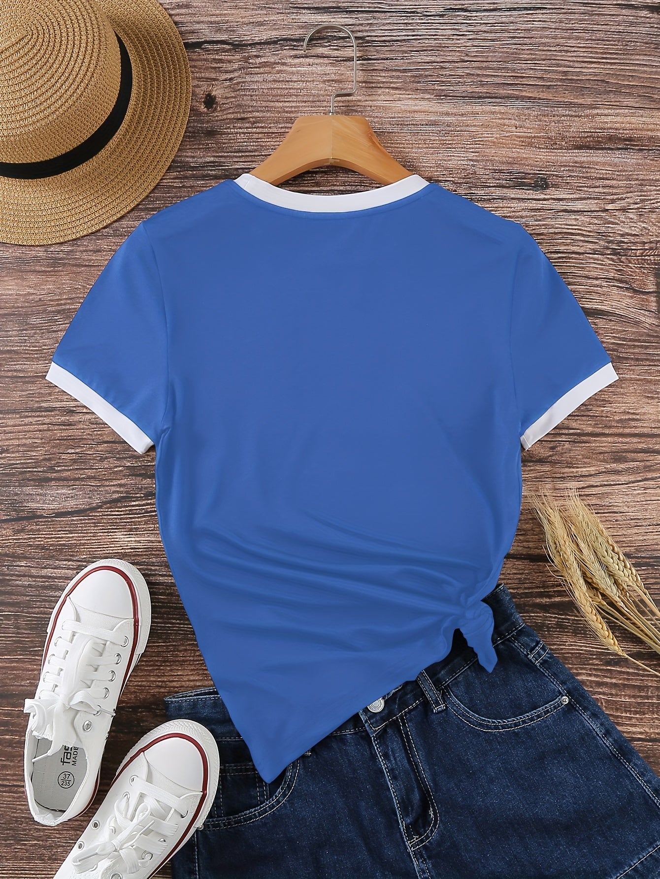 Women's Short Sleeve T-Shirt with Contrast Trim Casual Knit Crew Neck Spring Summer