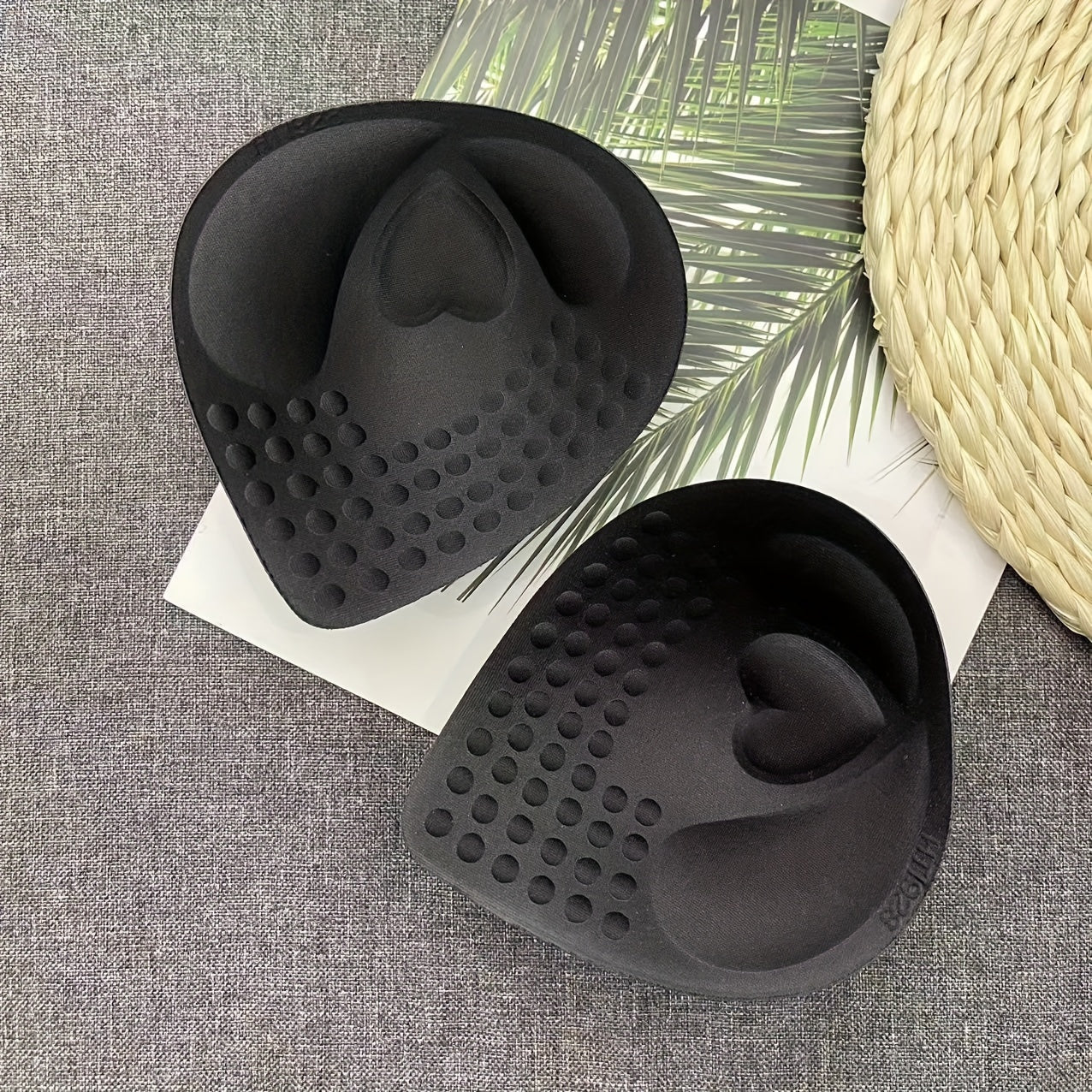 Women Polyester Solid Color Bra Insert Pad Hand Washable Chest Enhancement Anti-Sagging Universal Fit