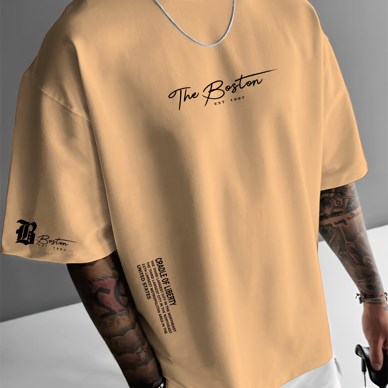 Erkaklar uchun Yevropa va Amerika harfli printli grafik futbolka "THE BETON" dizayni bilan - 100% polyester, yumshoq bo'yin, erkin kesim, mashinada yuvish mumkin, yozgi tasodifiy kiyim uchun ideal.