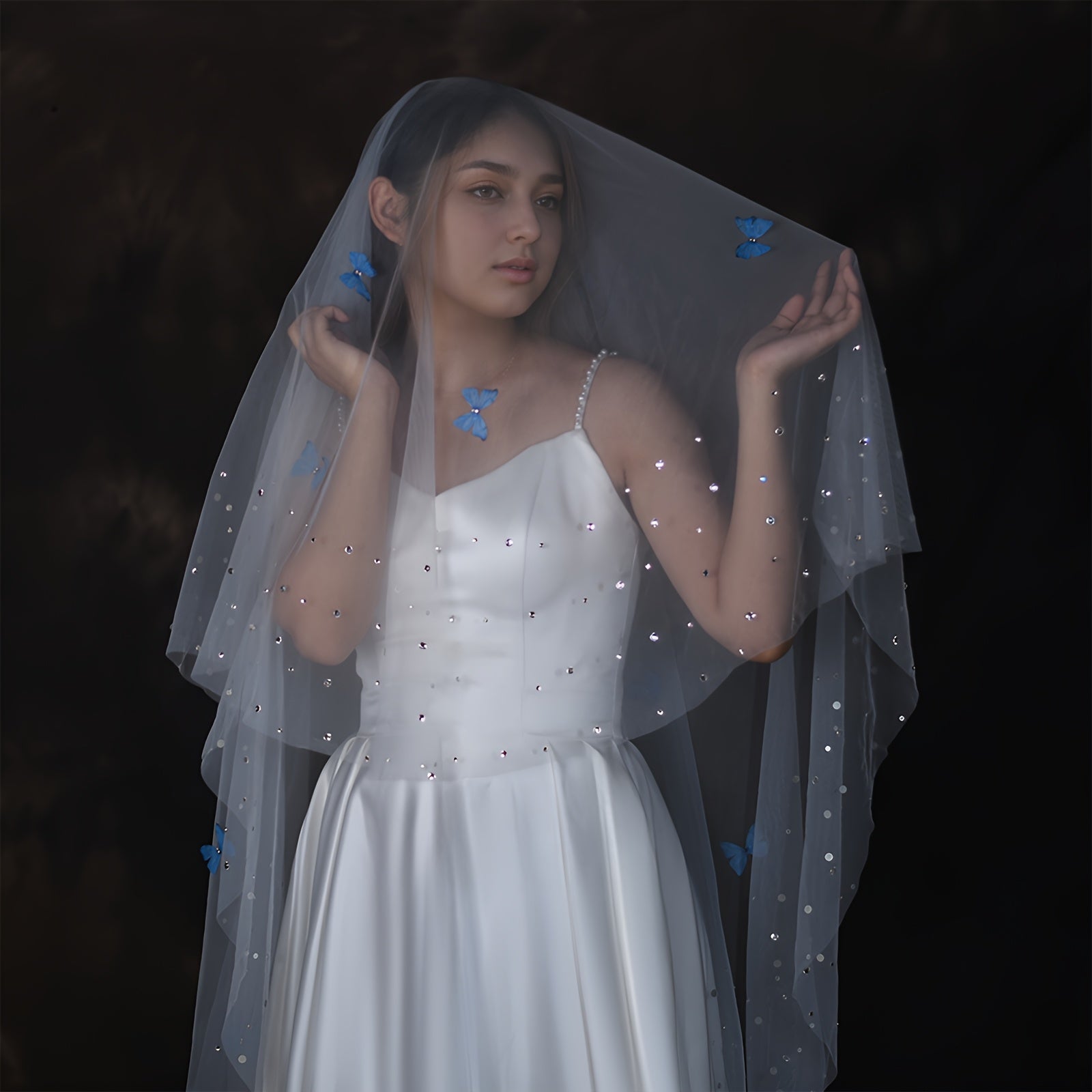 Yuvinlik Vail Katedrali uslubidagi naylon rhinestone ko‘k kapalak to‘y aksessuari