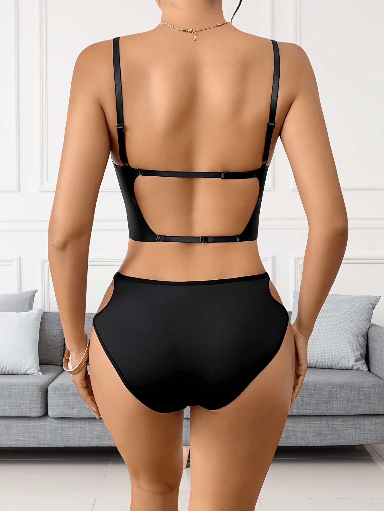 Ayollar uchun zamonaviy uzluksiz ichki kiyim to'plami - kesilgan bra va ichki kiyim, naylon aralashmasi, shaffof emas, qo'l bilan yuvish mumkin