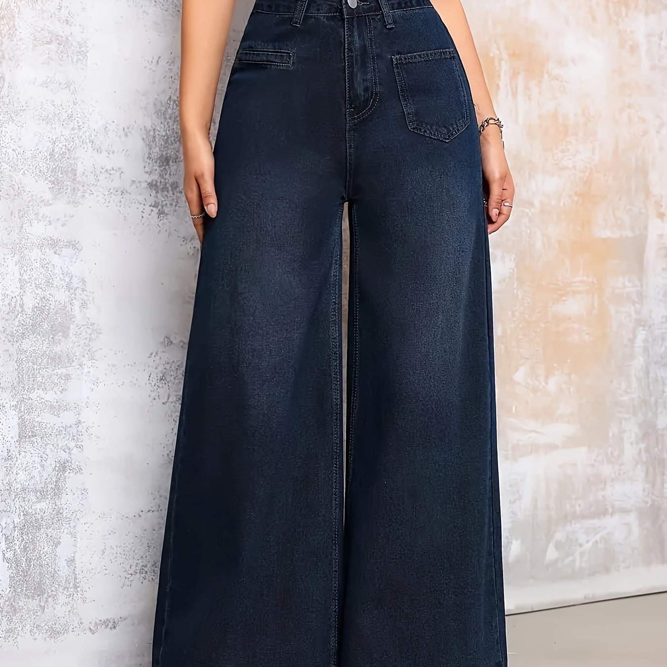 Women's High-Waist Flare Jeans with Raw Hem Stretch Denim for All Seasons