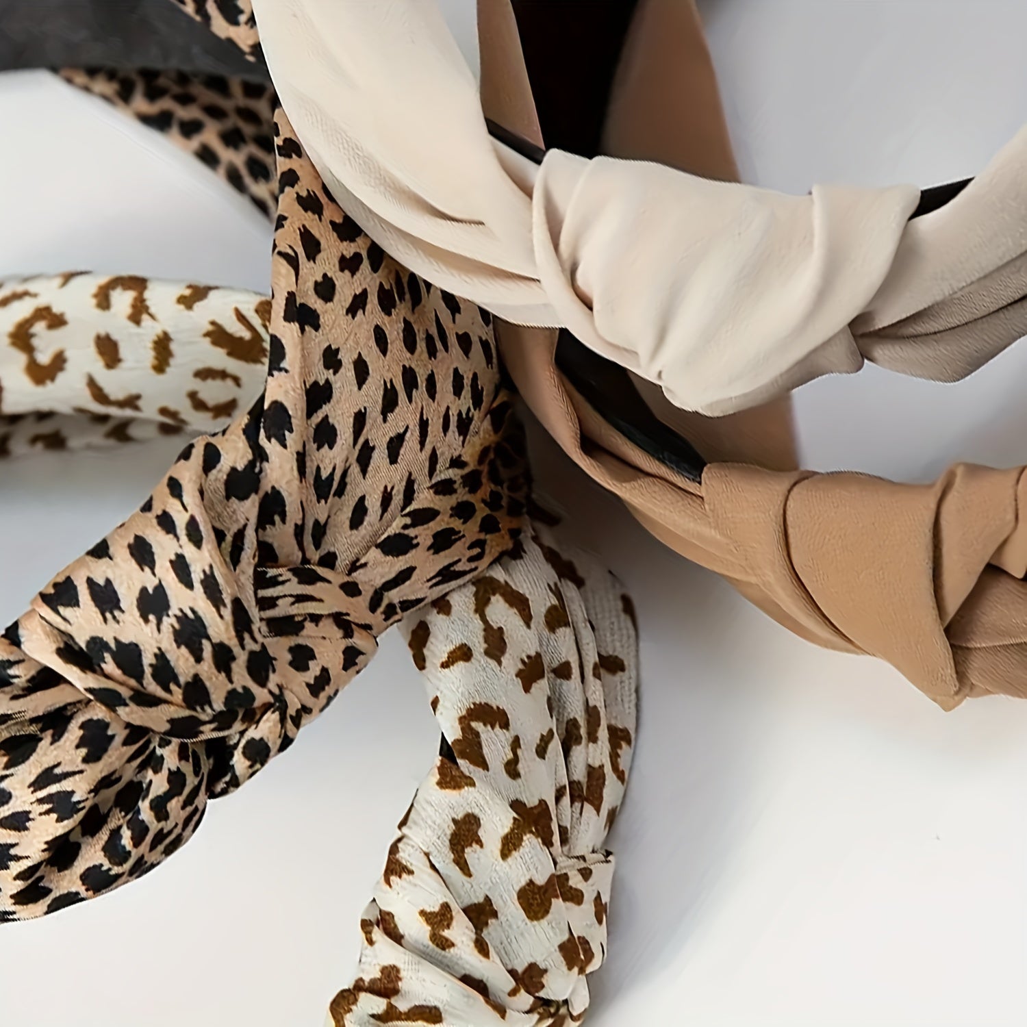 Set of 4 Leopard Print Fabric Hairbands Stylish Knot Headbands Retro Hair Accessories for Women