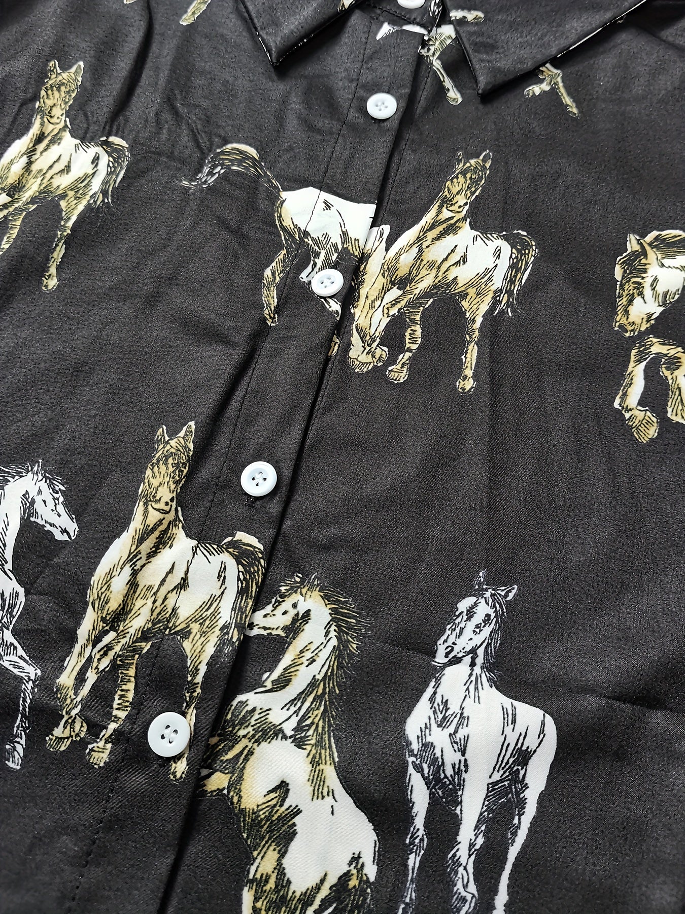 Plus o'lcham ayollar uchun ot bosma uzun ko'ylak, bahor va kuz uchun, tugma bilan old qismi kiyim