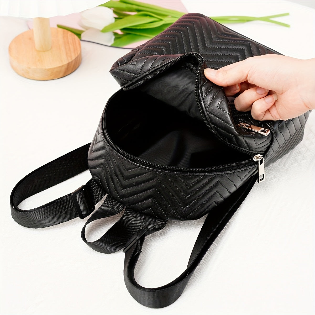 Women's Wavy Pattern Backpack Large Capacity Casual Travel Hiking Diaper Bag