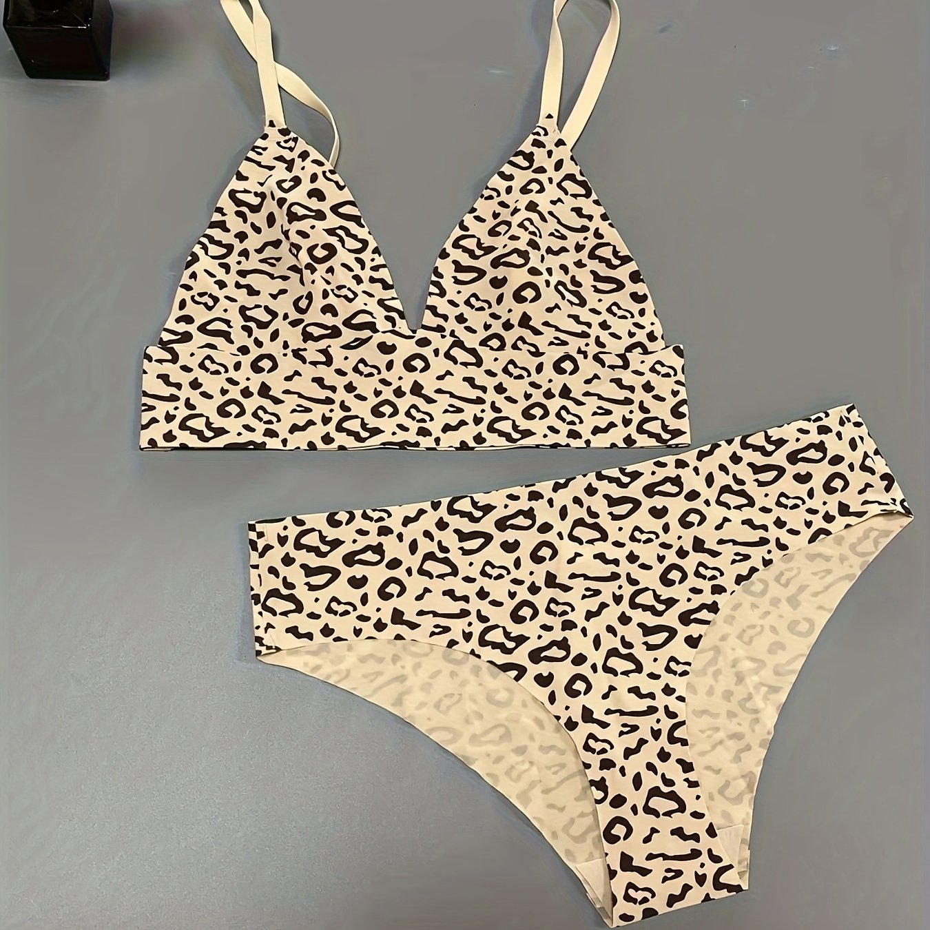 Seamless Leopard Lingerie Bra Set for Women