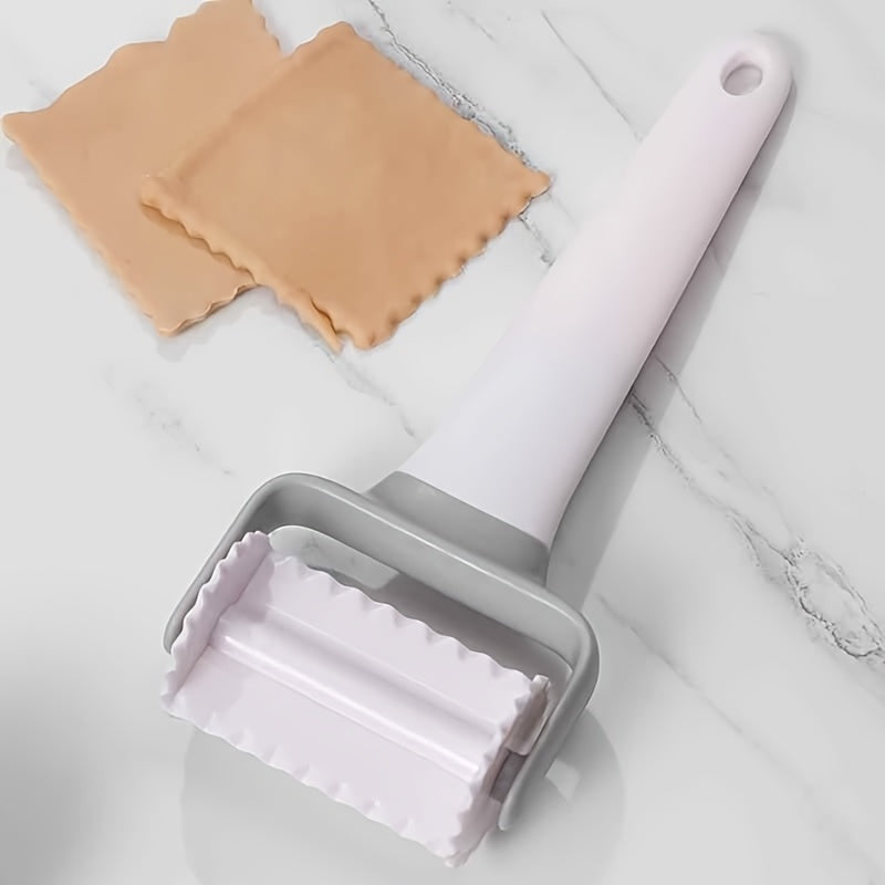 Creative Pattern Plastic Pastry Cutter Multi-Use Rolling Knife Cookie Pasta Stamping Tool
