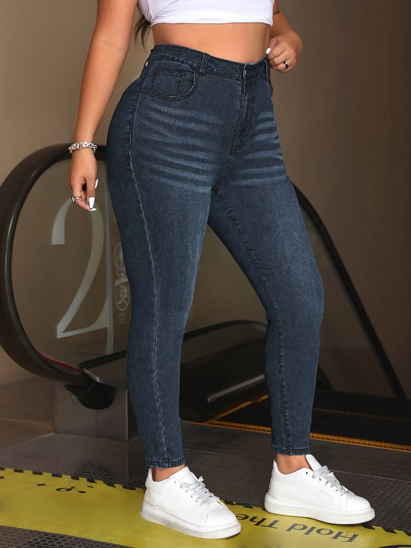 Women's High-Stretch Skinny Jeans Comfortable Denim Dark Blue Casual