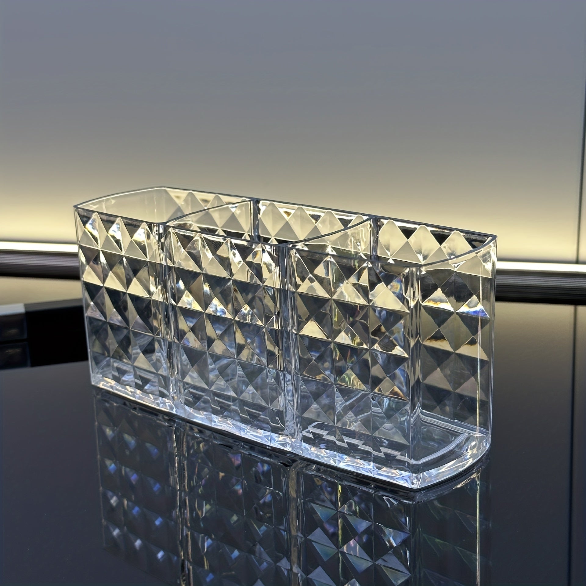 Akril makup choʻplagich uchun 3 bo‘lakli bo‘laklar bilan kosmetikalarni va hammom dekorini tartibga solish uchun