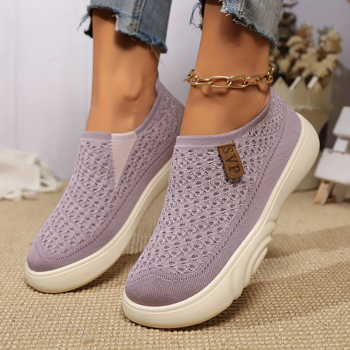 Women's Breathable Mesh Slip-On Sneakers Casual Lightweight Non-Slip Sole All-Season