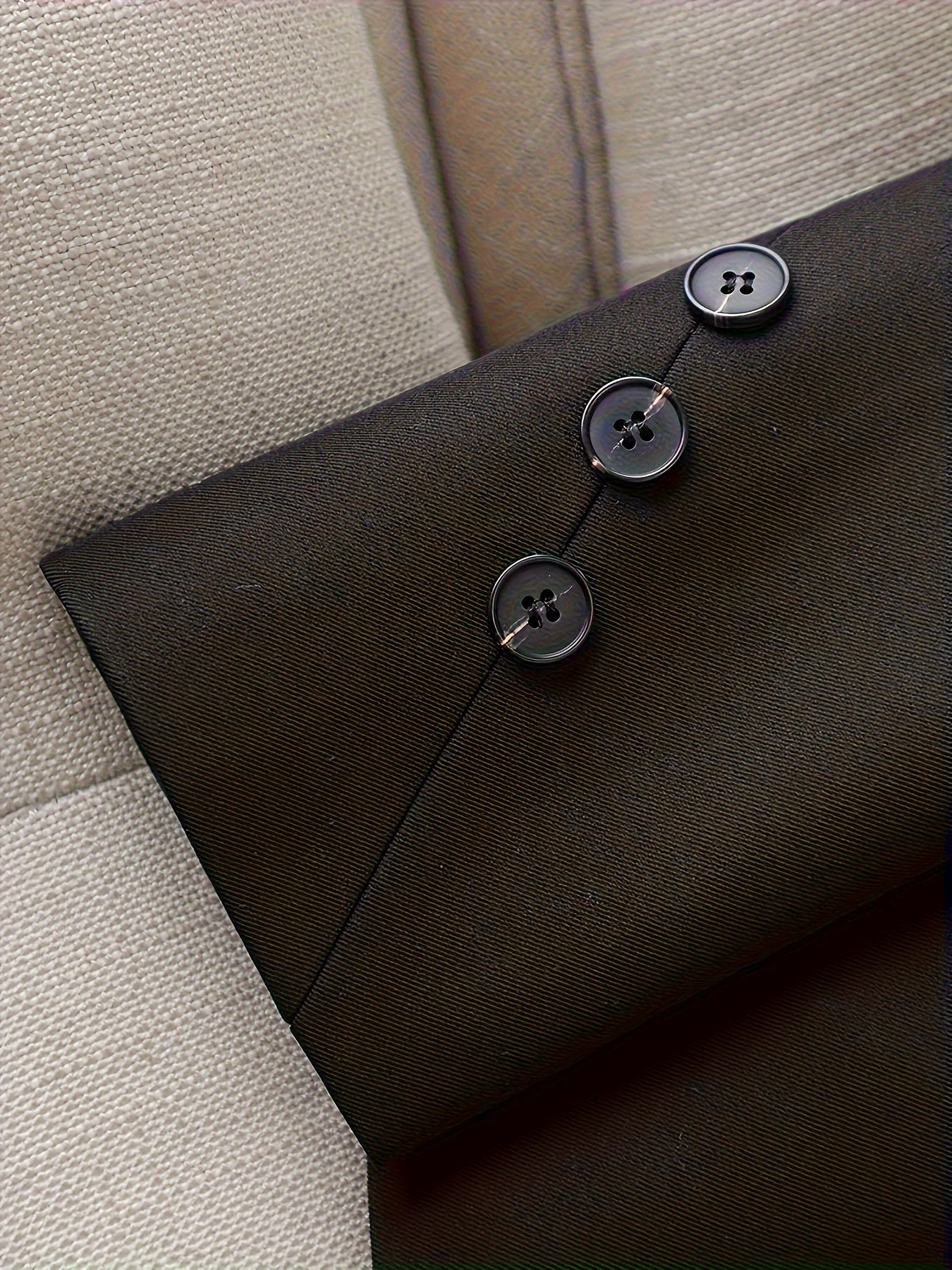 Women's Elegant Double-Breasted Blazer with Long Sleeves and Solid Color