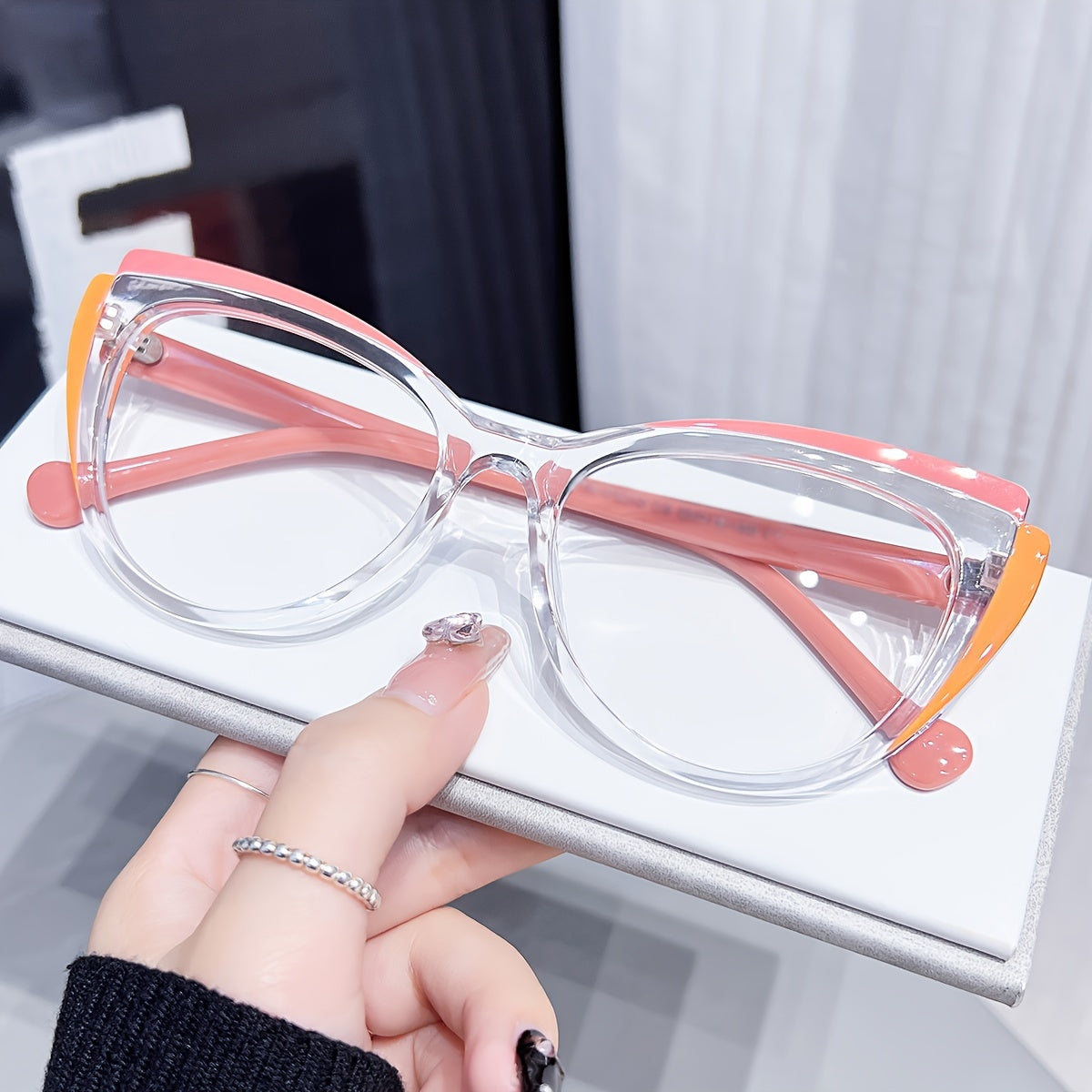Ayollar uchun vintage mushuk ko'zli o'qish ko'zoynaklari, AC linzalari, plastik ramka, shaffof dizayn, kattalashtirish +1.0 dan +4.0 gacha, anti-tuman mato bilan birga.