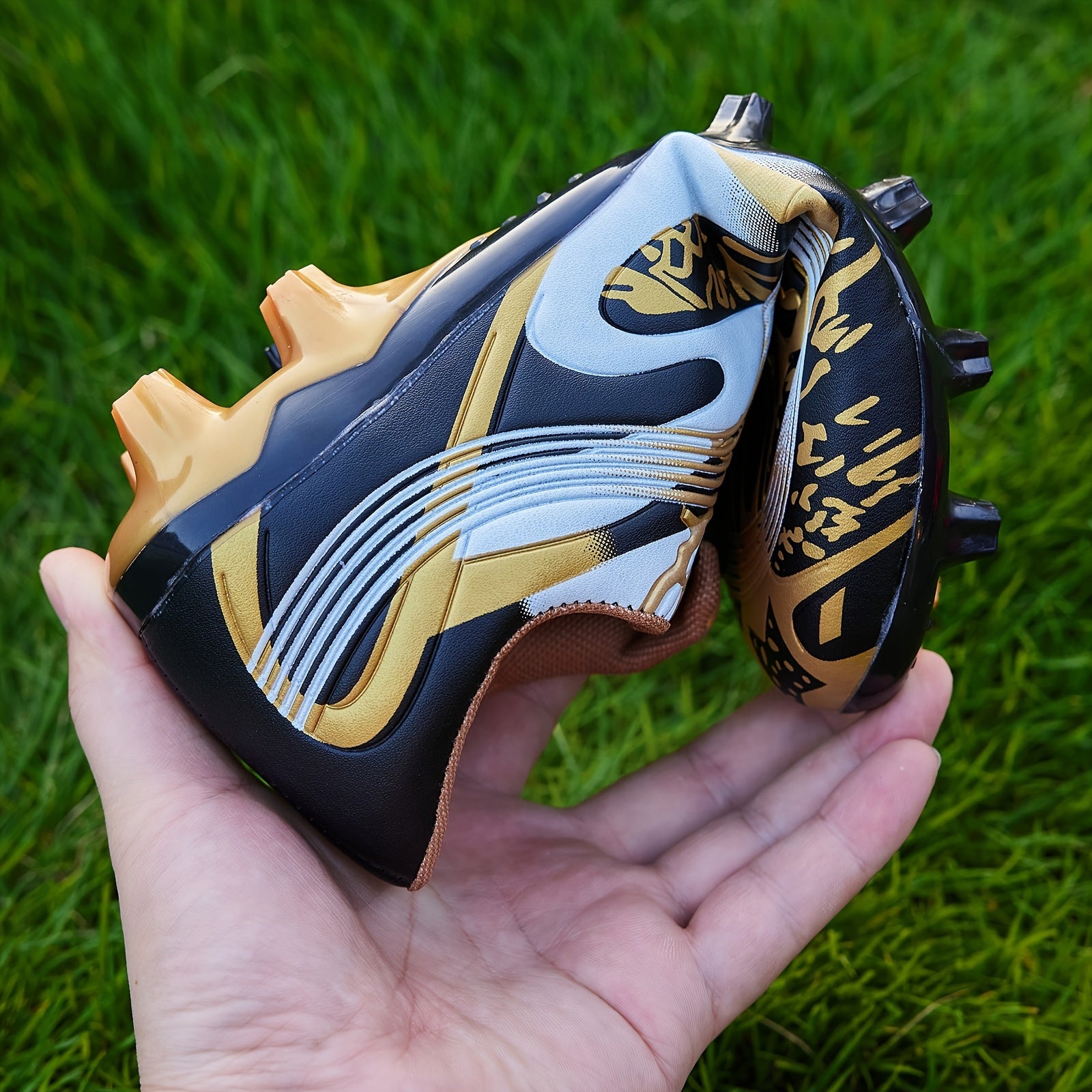 Youth Boys Girls Soccer Cleats with Striped Pattern Breathable Synthetic Upper Rubber Sole